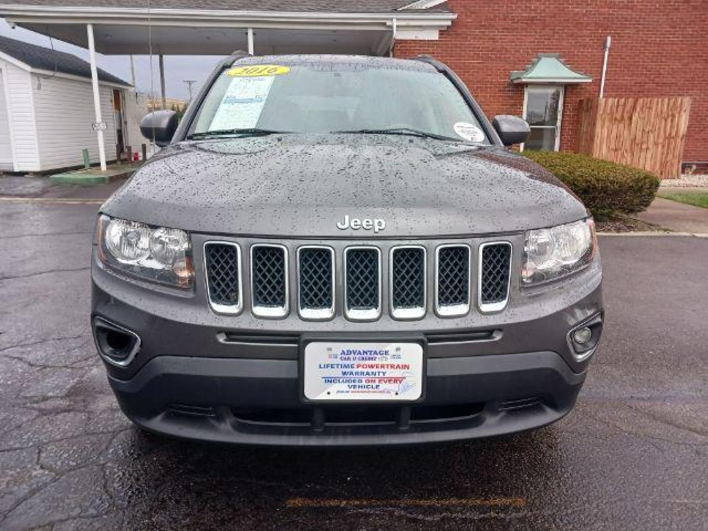 2016 Gray Jeep Compass Latitude 4WD (1C4NJDEB6GD) with an 2.4L L4 DOHC 16V engine, 6-Speed Automatic transmission, located at 4508 South Dixie Dr, Moraine, OH, 45439, (937) 908-9800, 39.689976, -84.218452 - Photo#1