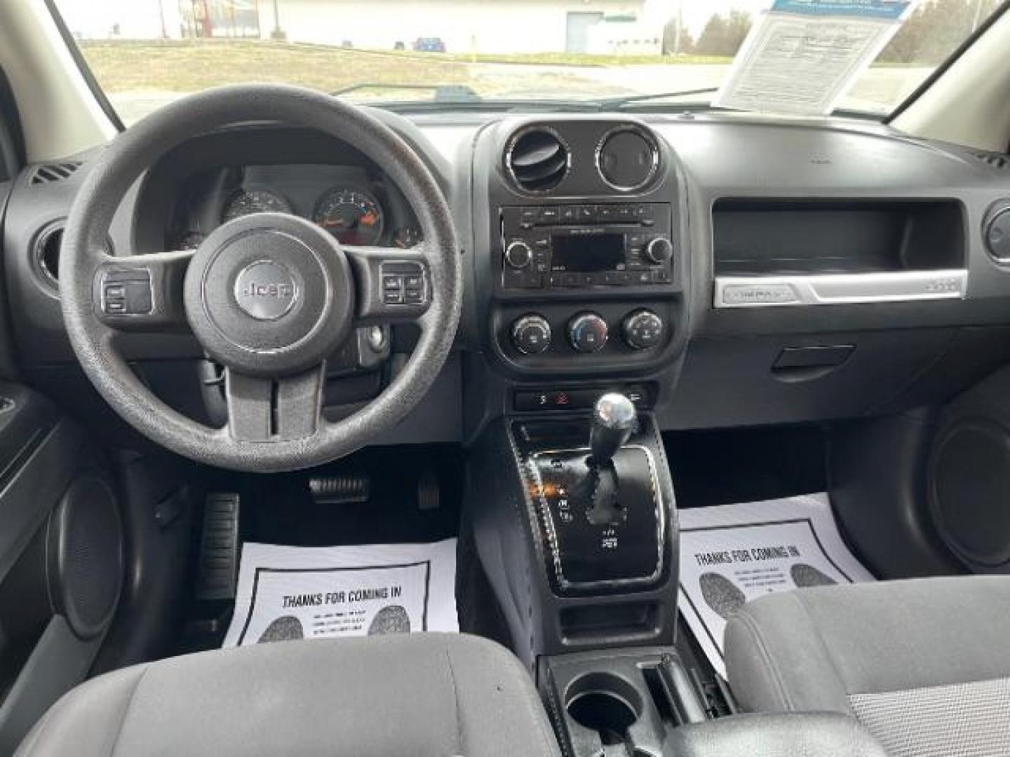 2016 Blue Jeep Compass Sport 4WD (1C4NJDBB5GD) with an 2.4L L4 DOHC 16V engine, located at 1230 East Main St, Xenia, OH, 45385, (937) 908-9800, 39.688026, -83.910172 - Photo#7