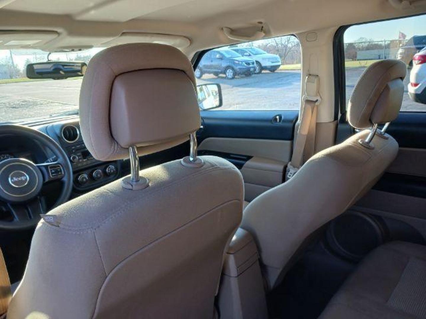 2016 White Jeep Patriot Sport 2WD (1C4NJPBA7GD) with an 2.0L L4 DOHC 16V engine, located at 1230 East Main St, Xenia, OH, 45385, (937) 908-9800, 39.688026, -83.910172 - Photo#9