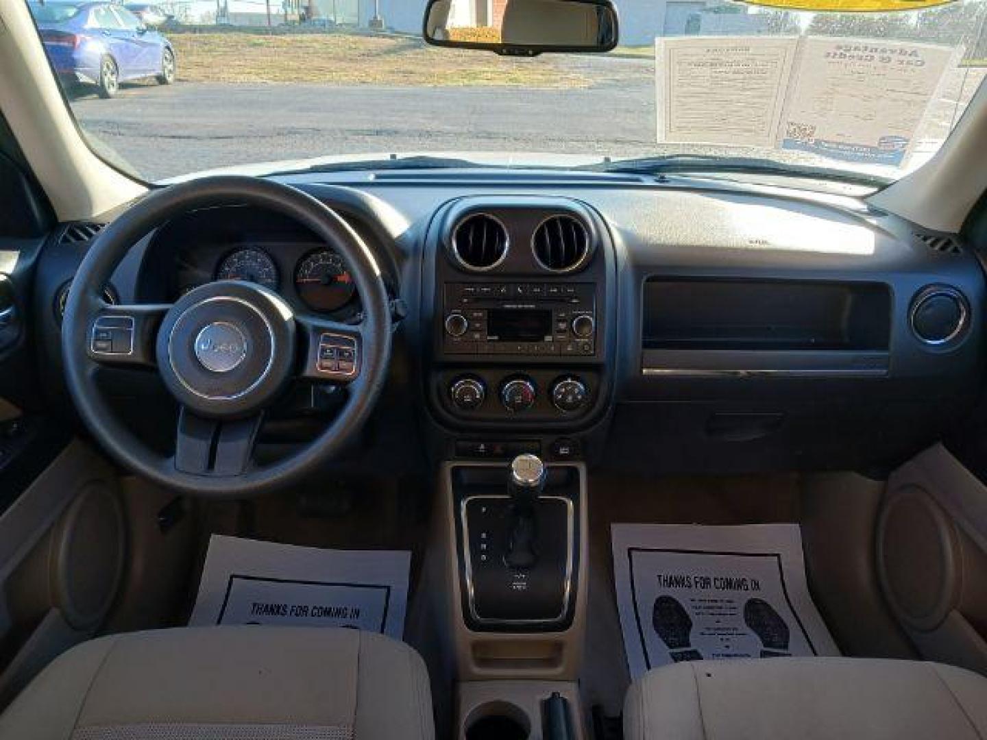 2016 White Jeep Patriot Sport 2WD (1C4NJPBA7GD) with an 2.0L L4 DOHC 16V engine, located at 1230 East Main St, Xenia, OH, 45385, (937) 908-9800, 39.688026, -83.910172 - Photo#7