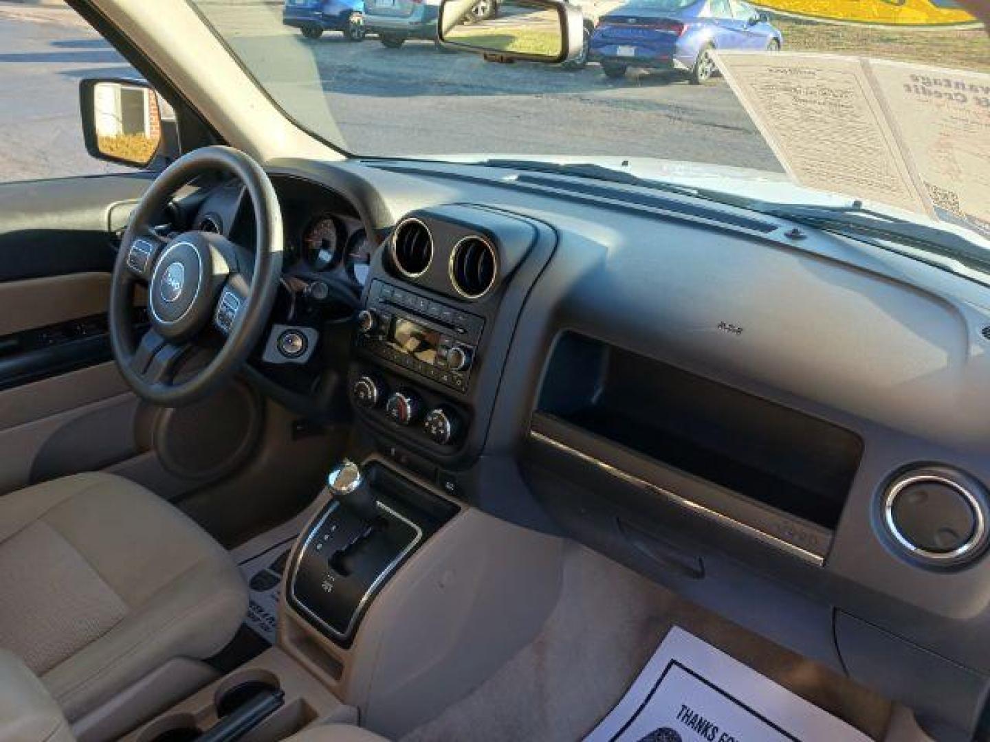 2016 White Jeep Patriot Sport 2WD (1C4NJPBA7GD) with an 2.0L L4 DOHC 16V engine, located at 1230 East Main St, Xenia, OH, 45385, (937) 908-9800, 39.688026, -83.910172 - Photo#8