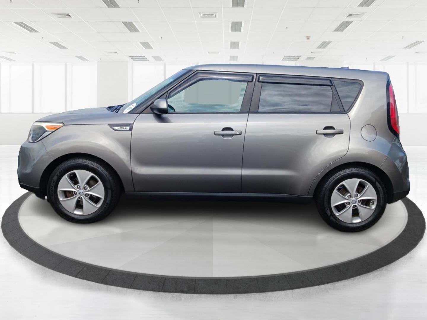 2016 Titanium Gray Kia Soul Base 6A (KNDJN2A23G7) with an 1.6L L4 DOHC 16V engine, 6-Speed Automatic transmission, located at 1184 Kauffman Ave, Fairborn, OH, 45324, (937) 908-9800, 39.807072, -84.030914 - Photo#5