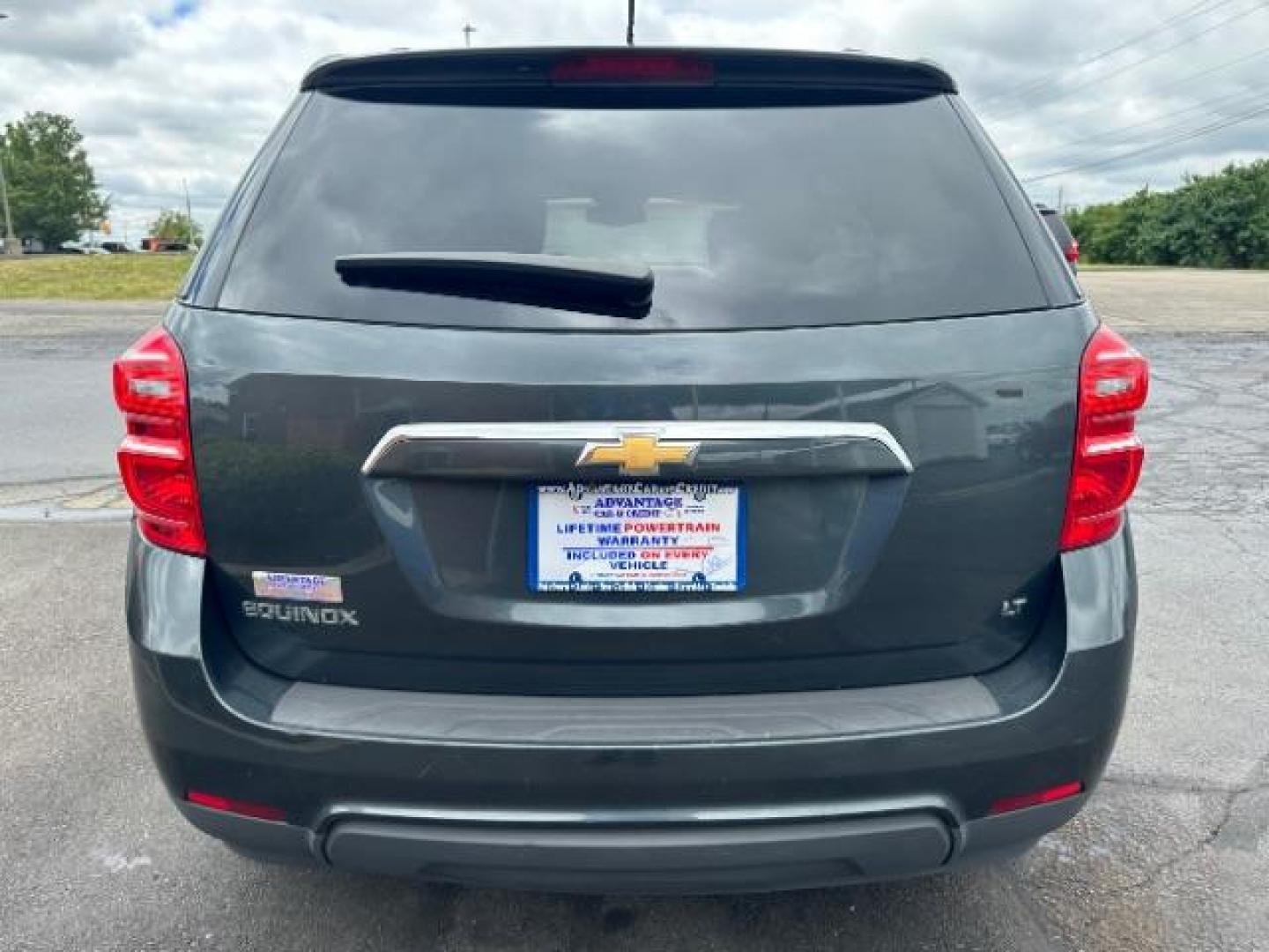 2017 Nightfall Gray Metallic Chevrolet Equinox LT 2WD (2GNALCEK5H1) with an 2.4L L4 DOHC 16V FFV engine, 6-Speed Automatic transmission, located at 4508 South Dixie Dr, Moraine, OH, 45439, (937) 908-9800, 39.689976, -84.218452 - Photo#4