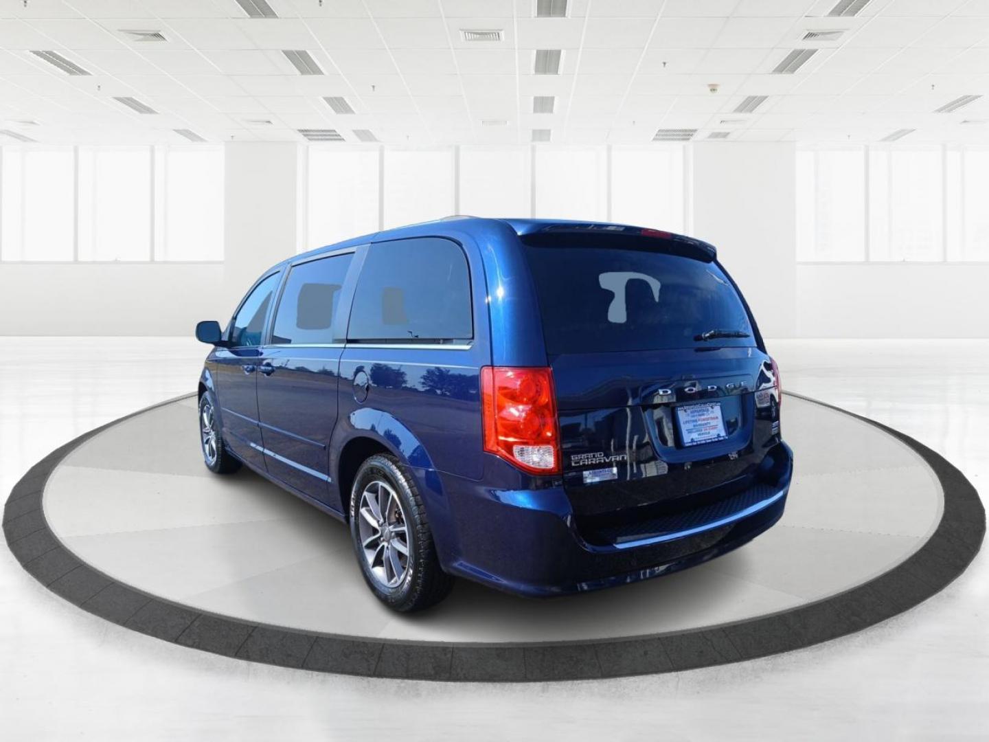 2017 Contusion Blue Pearl Coat Dodge Grand Caravan SXT (2C4RDGCG0HR) with an 3.6L V6 DOHC 24V engine, 6-Speed Automatic transmission, located at 1099 N County Rd 25A, Troy, OH, 45373, (937) 908-9800, 40.057079, -84.212883 - Photo#4