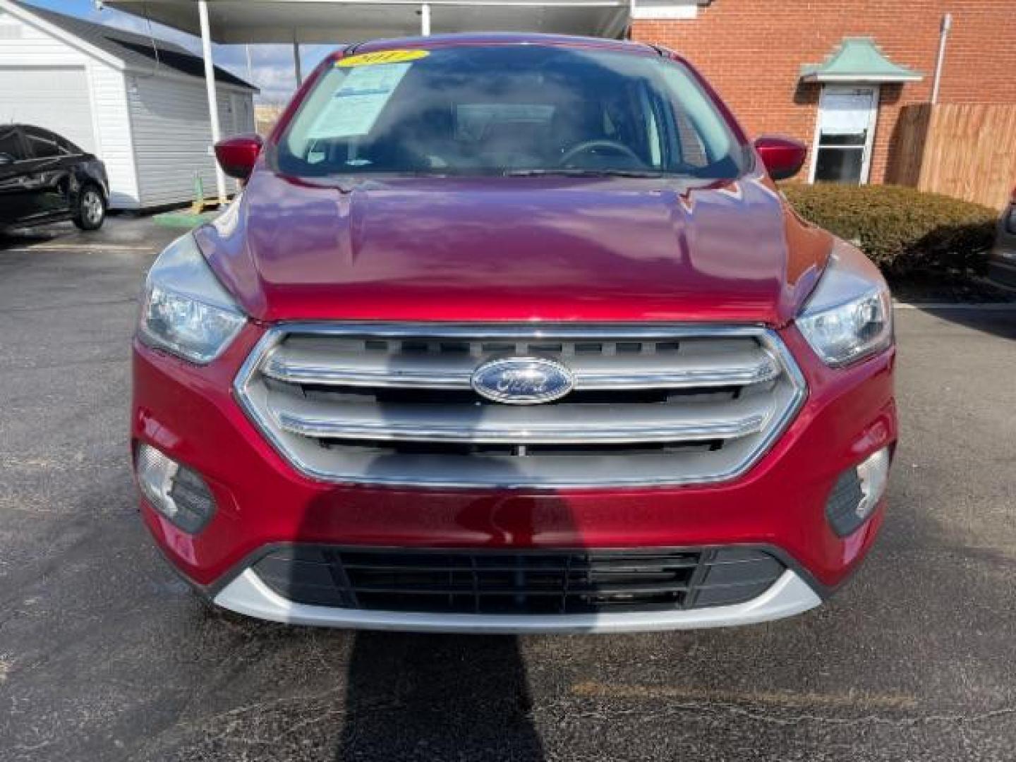 2017 Ford Escape SE 4WD (1FMCU9GD4HU) with an 1.5L L4 DOHC 16V engine, 6-Speed Automatic transmission, located at 1184 Kauffman Ave, Fairborn, OH, 45324, (937) 908-9800, 39.807072, -84.030914 - 2017 Ford Escape SE 4WD - Photo#2