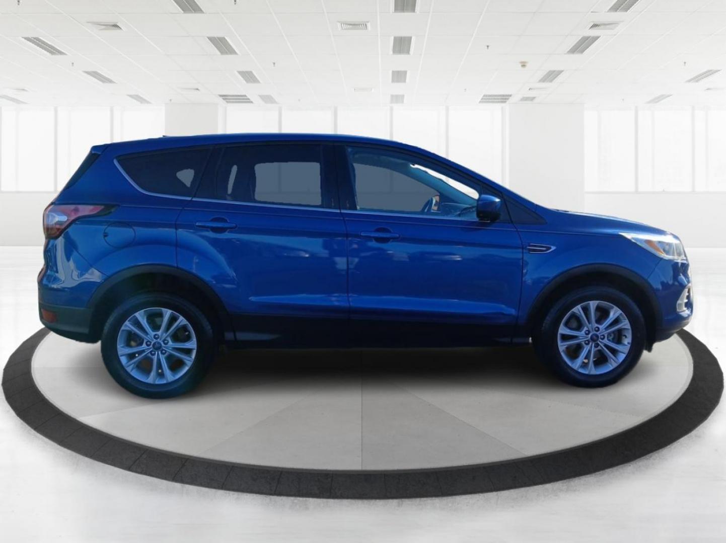 2017 Ford Escape SE 4WD (1FMCU9G95HU) with an 2.0L L4 DOHC 16V engine, 6-Speed Automatic transmission, located at 4508 South Dixie Dr, Moraine, OH, 45439, (937) 908-9800, 39.689976, -84.218452 - 2017 Ford Escape SE 4WD - Photo#1