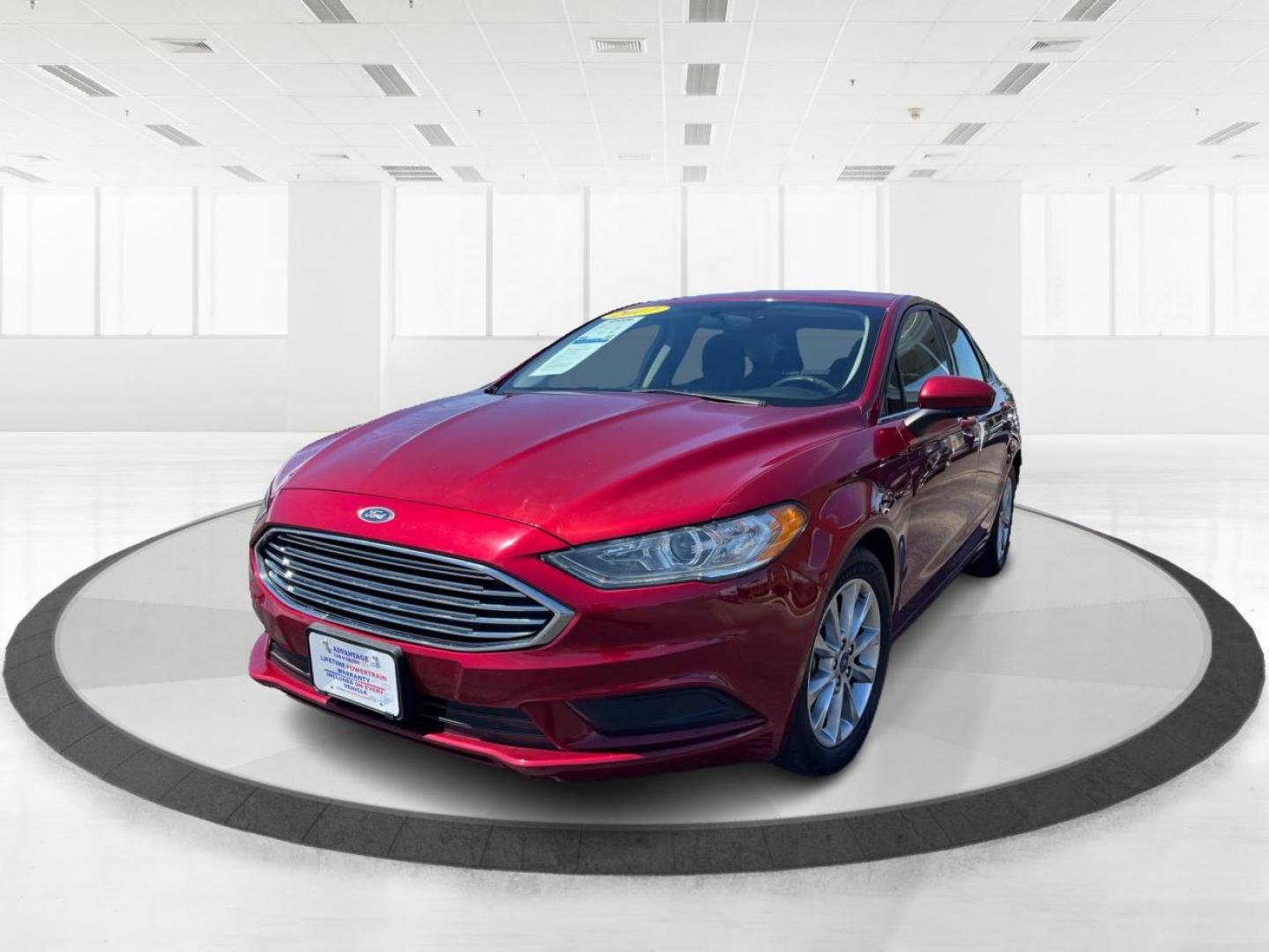 2017 Ruby Red Metallic Tinted Clearcoat Ford Fusion SE (3FA6P0H74HR) with an 2.5L L4 DOHC 16V engine, 6-Speed Automatic transmission, located at 1184 Kauffman Ave, Fairborn, OH, 45324, (937) 908-9800, 39.807072, -84.030914 - Photo#7