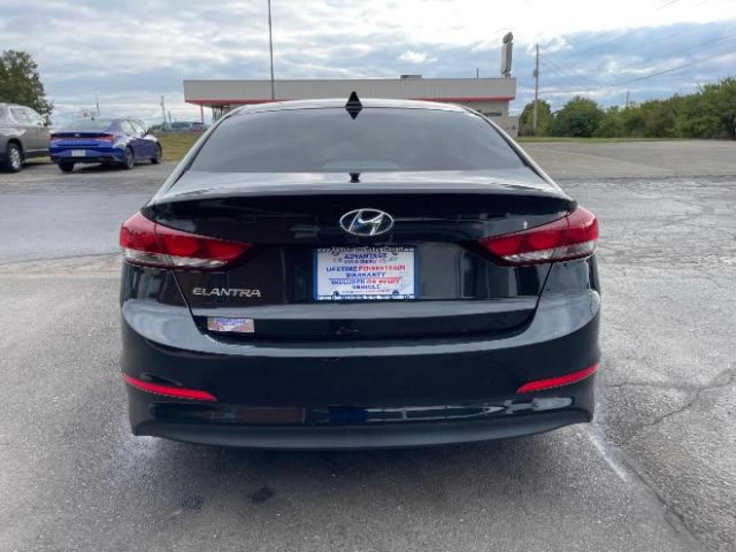 2017 Black Diamond Hyundai Elantra Value Edition 6A (KMHD84LF2HU) with an 1.8L L4 DOHC 16V engine, 6-Speed Automatic transmission, located at 1230 East Main St, Xenia, OH, 45385, (937) 908-9800, 39.688026, -83.910172 - Photo#4