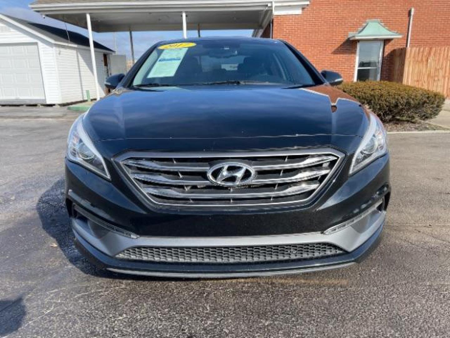 2017 Phantom Black Hyundai Sonata Sport (5NPE34AF3HH) with an 2.4L L4 DOHC 16V engine, 6-Speed Automatic transmission, located at 1184 Kauffman Ave, Fairborn, OH, 45324, (937) 908-9800, 39.807072, -84.030914 - Photo#4