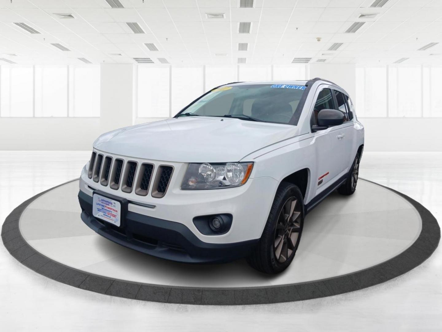 2017 White Knuckle Clear Coat Jeep Compass (1C4NJCBB4HD) with an 2.4L L4 DOHC 16V engine, located at 1184 Kauffman Ave, Fairborn, OH, 45324, (937) 908-9800, 39.807072, -84.030914 - Photo#7