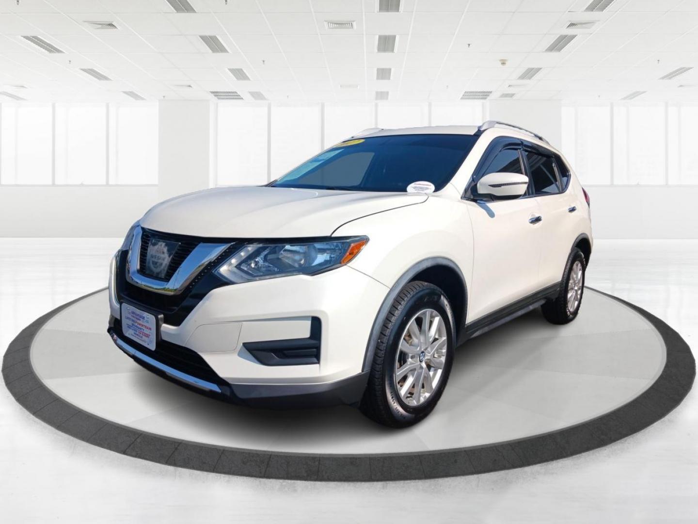 2017 Pearl White Nissan Rogue SV AWD (KNMAT2MV9HP) with an 2.5L L4 DOHC 16V engine, Continuously Variable Transmission transmission, located at 1184 Kauffman Ave, Fairborn, OH, 45324, (937) 908-9800, 39.807072, -84.030914 - Photo#7