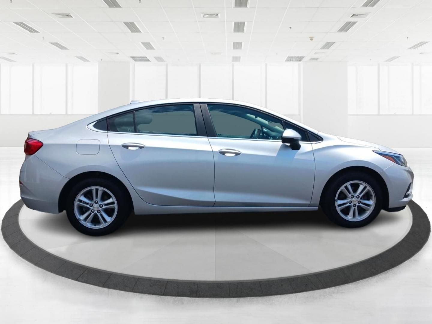 2018 Silver Ice Metallic Chevrolet Cruze LT Auto (1G1BE5SMXJ7) with an 1.4L L4 DOHC 16V TURBO engine, 6A transmission, located at 1184 Kauffman Ave, Fairborn, OH, 45324, (937) 908-9800, 39.807072, -84.030914 - Photo#1