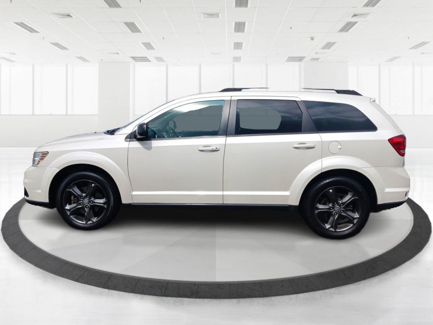 2018 Dodge Journey GT (3C4PDCEG1JT) with an 3.6L V6 DOHC 24V engine, 6-Speed Automatic transmission, located at 1099 N County Rd 25A, Troy, OH, 45373, (937) 908-9800, 40.057079, -84.212883 - Third Row - Photo#5