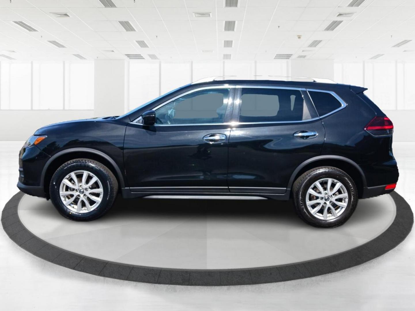 2019 Magnetic Black Pearl Nissan Rogue S AWD (KNMAT2MV8KP) with an 2.5L L4 DOHC 16V engine, CVT transmission, located at 401 Woodman Dr, Riverside, OH, 45431, (937) 908-9800, 39.760899, -84.123421 - Photo#5