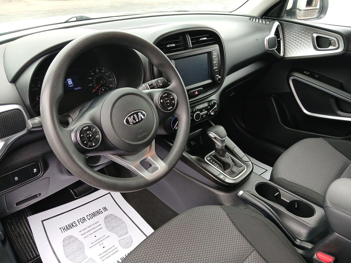 2020 Kia Soul LX CVT (KNDJ23AU1L7) with an 2.0L L4 DOHC 16V engine, Continuously Variable Transmission transmission, located at 1951 S Dayton Lakeview Rd., New Carlisle, OH, 45344, (937) 908-9800, 39.890999, -84.050255 - 2020 Kia Soul LX CVT - Photo#8